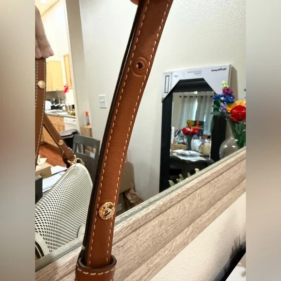 NWOT Tory Burch Perforated Crossbody/Shoulder Bag - Picture 5 of 8